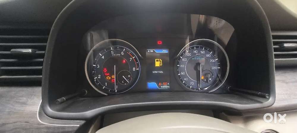 Maruti Suzuki Ertiga Zxi 2024