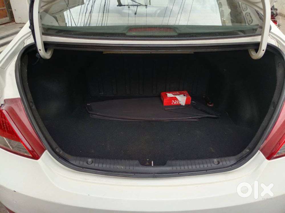 Hyundai Verna Fluidic 1.6 Crdi Sx, 2015, Diesel