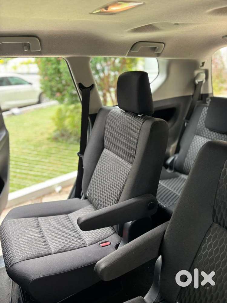 Toyota Innova Crysta 2018 Diesel 96000 Km Driven