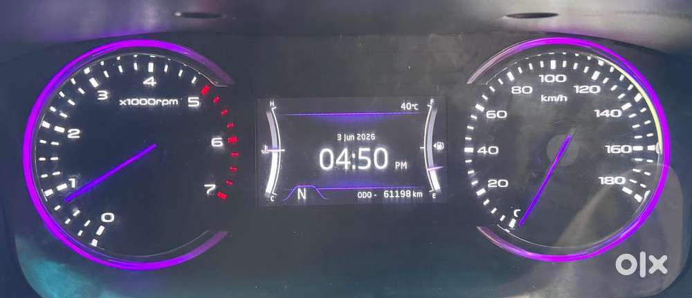 Mahindra Marazzo, 2018, Diesel