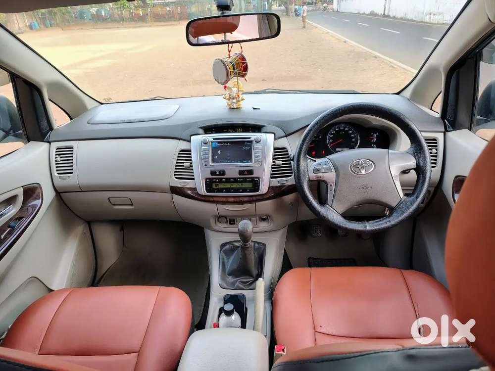 Toyota Innova 2.5 V Diesel 7-seater  Vip Number