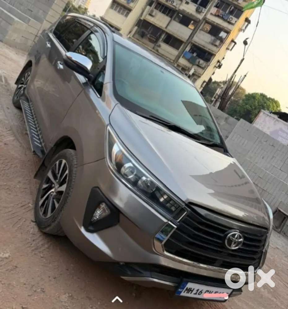Toyota Innova Crysta 2.4 Zx Mt 8 Seater 2021