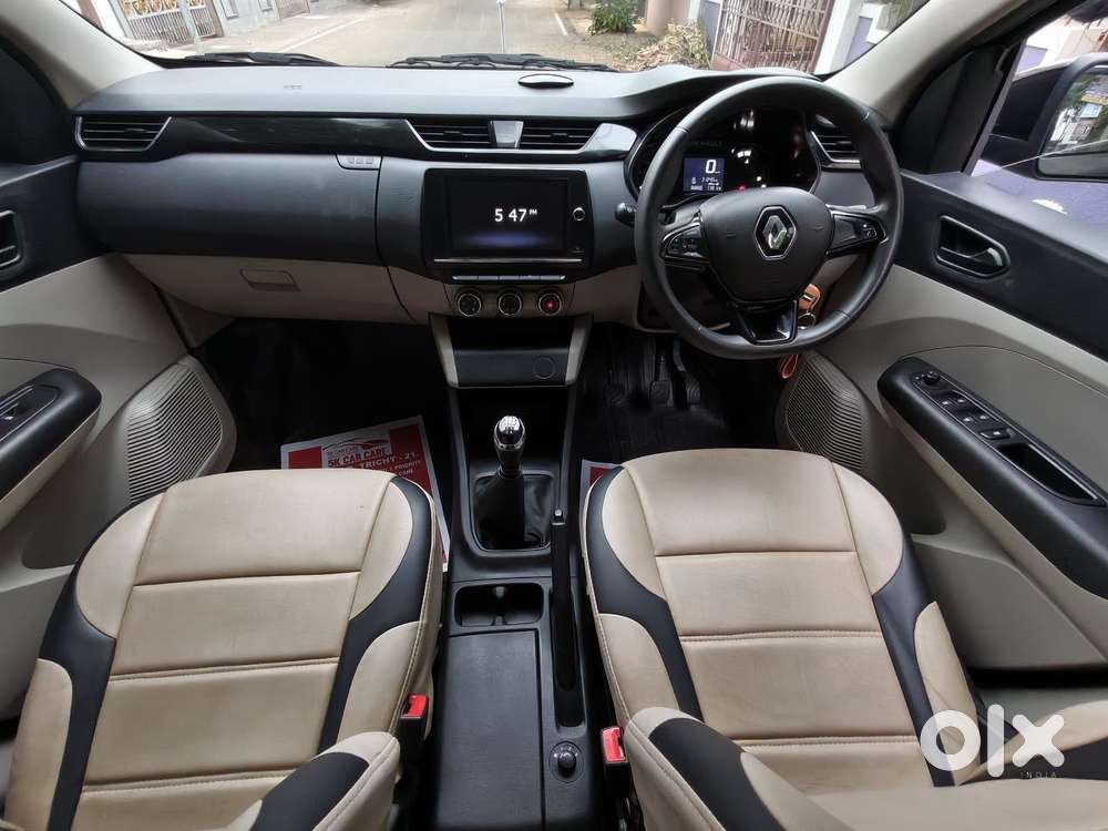 Renault Triber Rxt, 2022, Petrol