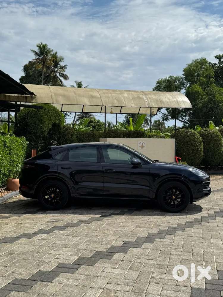 Porsche Cayenne Coupe 2023 Py Registered