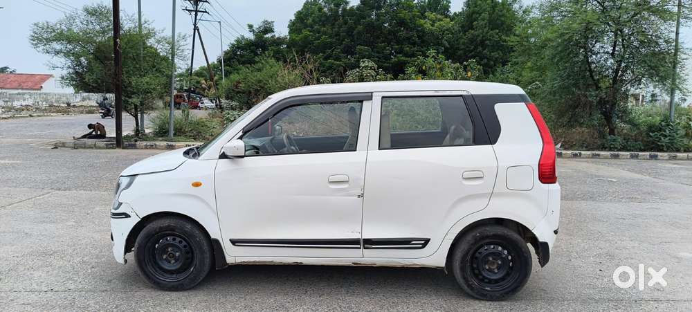 Maruti Suzuki Wagon R Vxi 1.0, 2022, Petrol