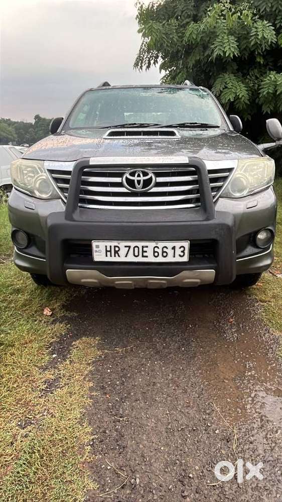 Toyota Fortuner 3.0 4x4 Manual, 2012, Diesel