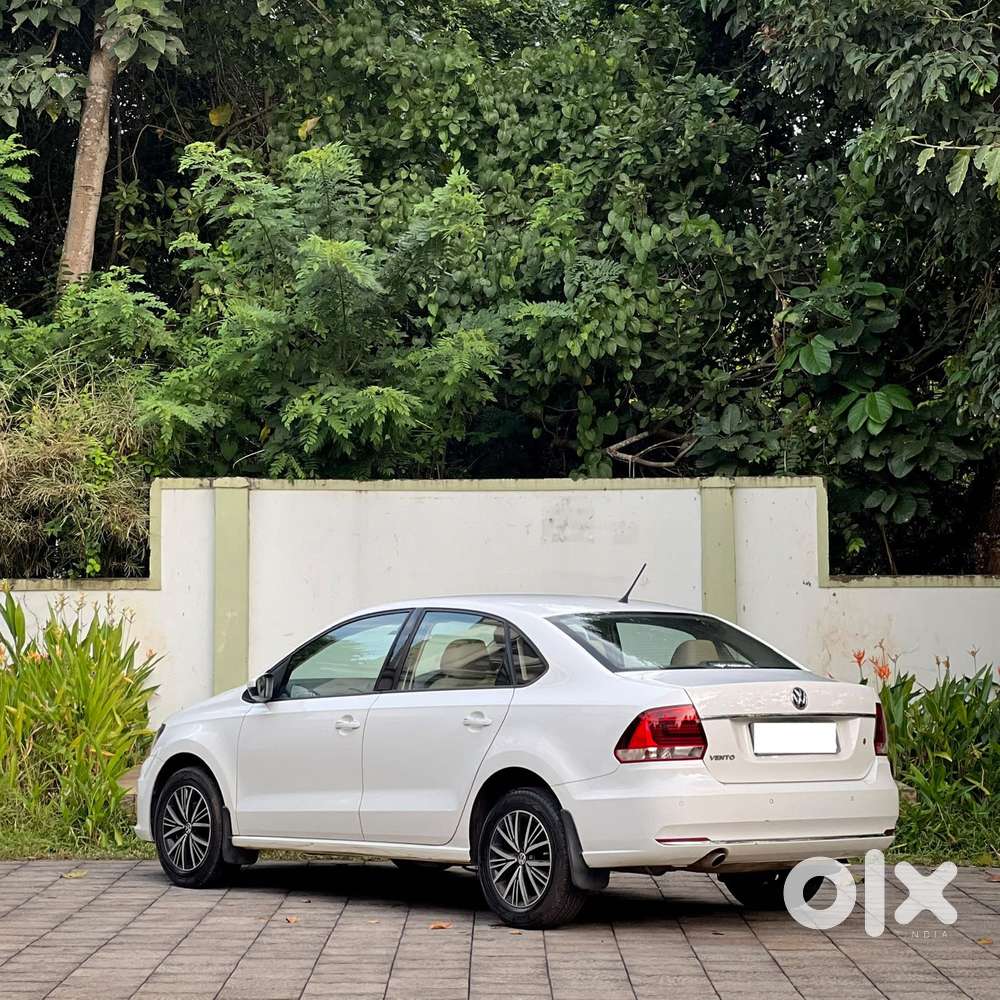 Volkswagen Vento 1.6 Highline, 2019, Petrol