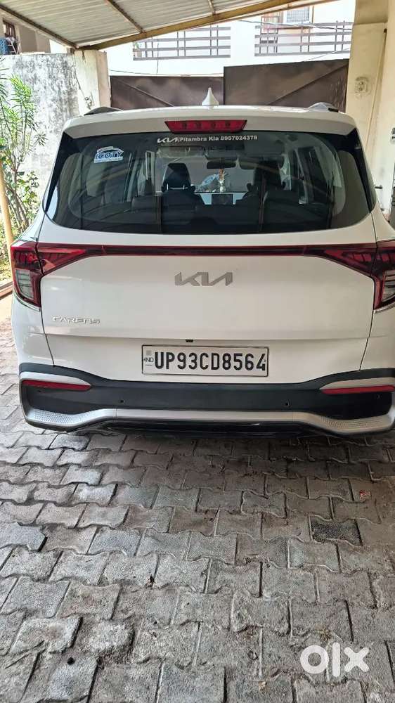 Kia Carens 2024 Petrol Well Maintained