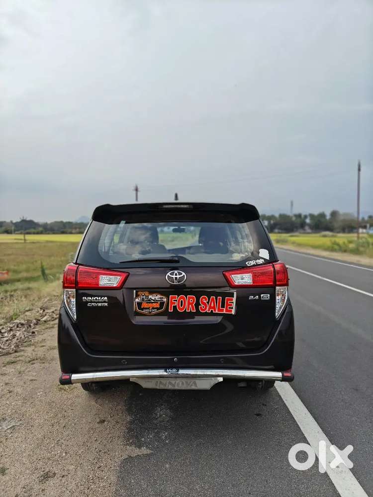 Toyota Innova Crysta 2.4 G (diesel)  67,000 Km