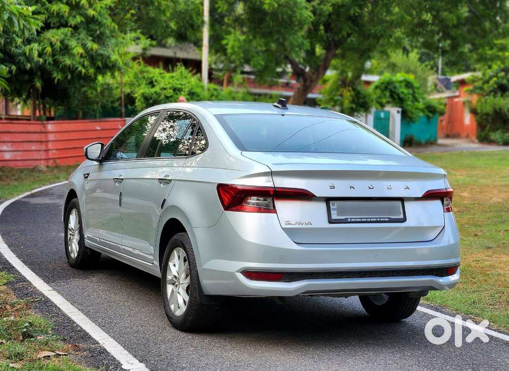 Skoda Slavia Ambition 1.0l Tsi Mt, 2023, Petrol
