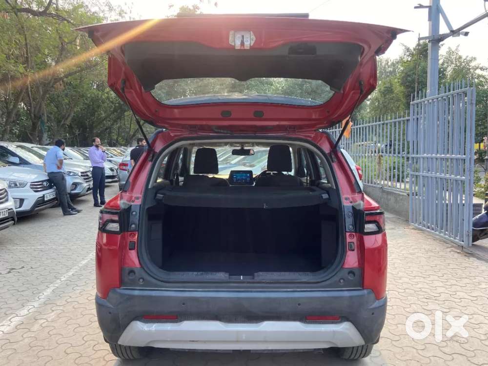 Maruti Suzuki Vitara Brezza 1.5 Zxi Plus At, 2022, Petrol