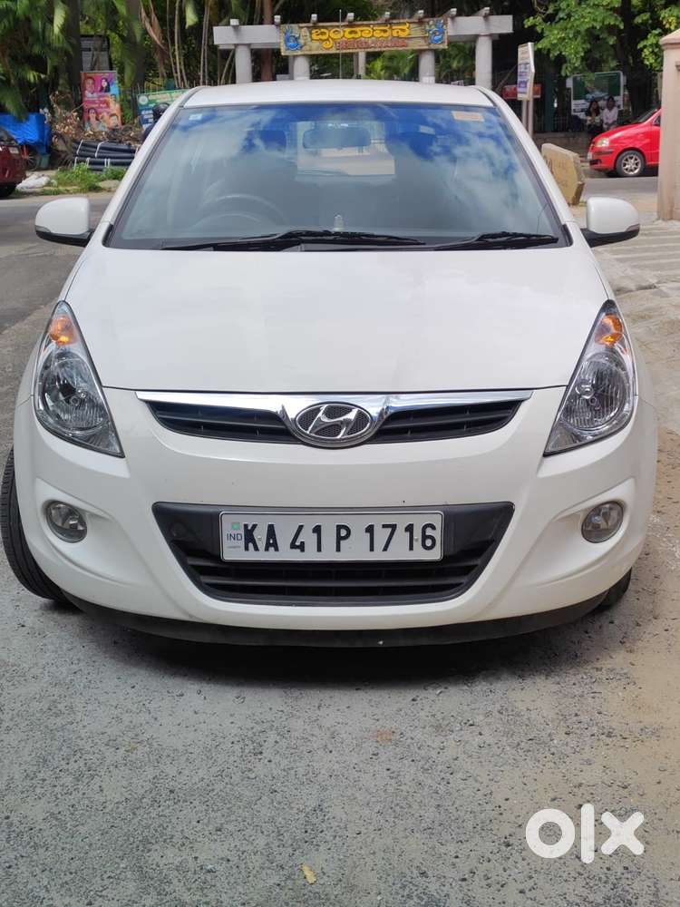 Hyundai I20 1.4 Asta At With Avn, 2011, Petrol
