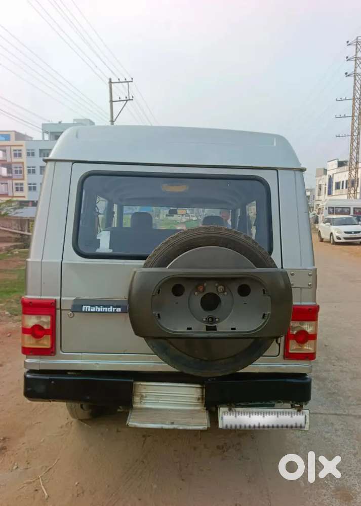 Bolero Xl 10 Seater (2008)
