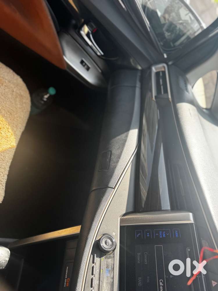 Toyota Innova Crysta 2016 Diesel 161000 Km Driven