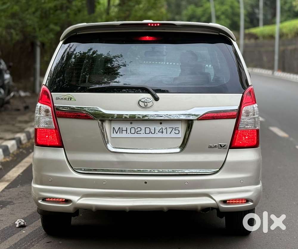 Toyota Innova 2.5 Vx (diesel) 8 Seater Bs Iv, 2014, Diesel