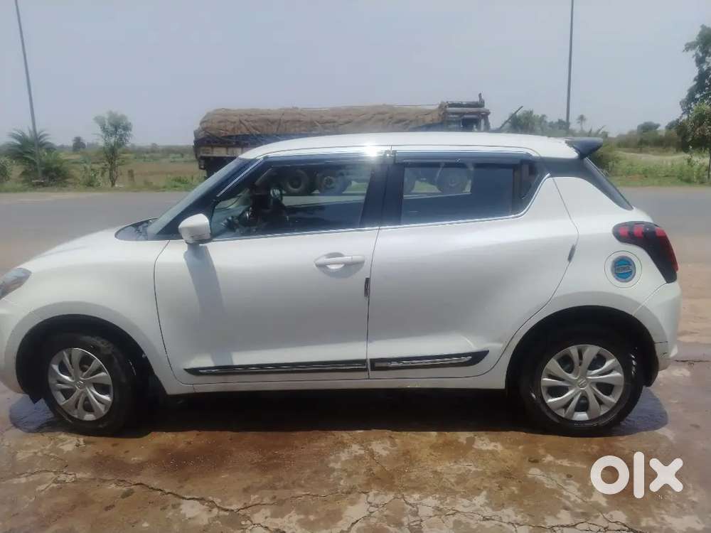 Maruti Swift Vxi 2021 Model तत्काल बेचना है