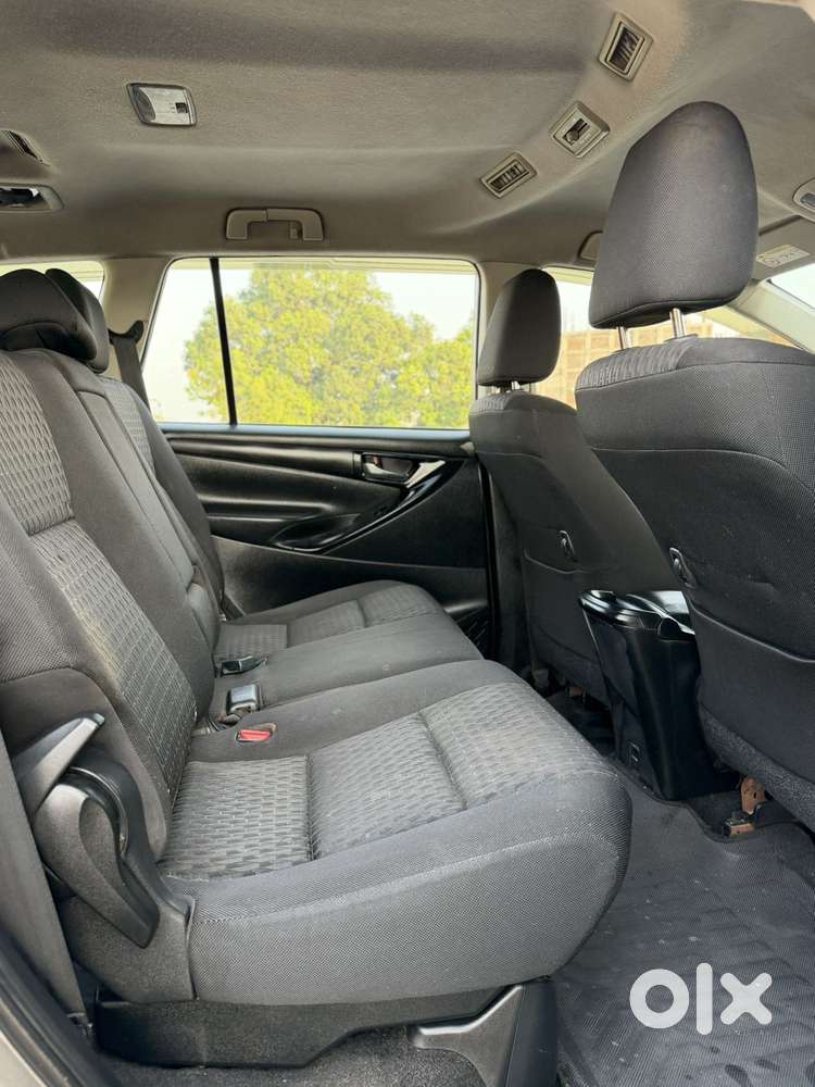 Toyota Innova Crysta 2.4 G Mt 8s, 2018, Diesel