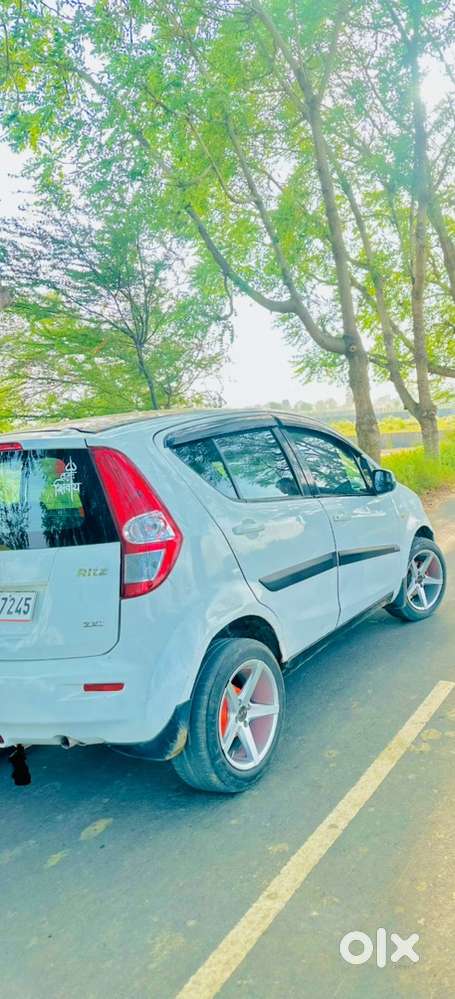 Maruti Suzuki Ritz Petrol 2011