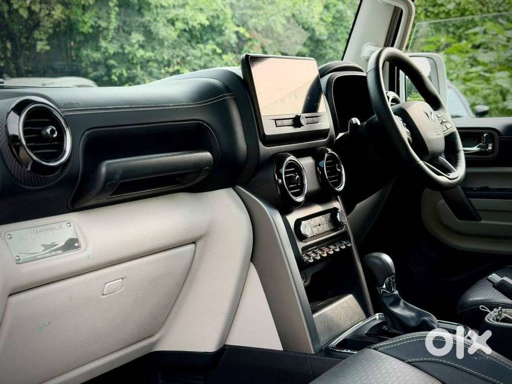 Mahindra Thar Roxx Ax7 L Petrol At 2wd, 2026, Petrol