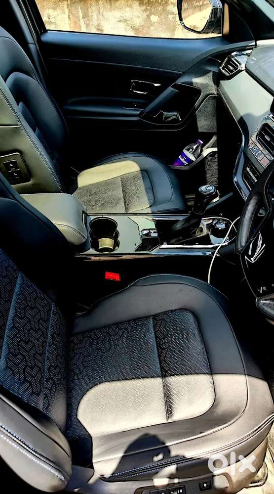 2024 Tata Safari Xza+ Dark Edition (auto)  Showroom Condition  Gj-05