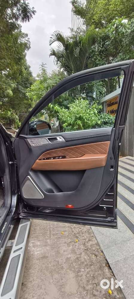 Mahindra Alturas G4 4wd At, 2019, Diesel