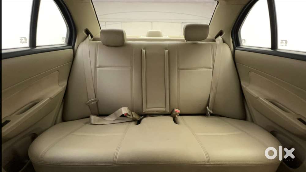 Maruti Suzuki Swift Dzire 1.3 Vxi, 2015, Petrol