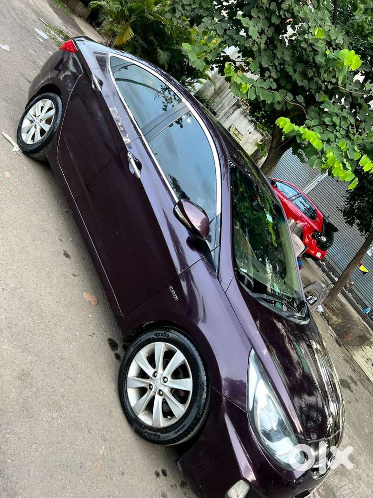 Hyundai Verna Crdi 2012