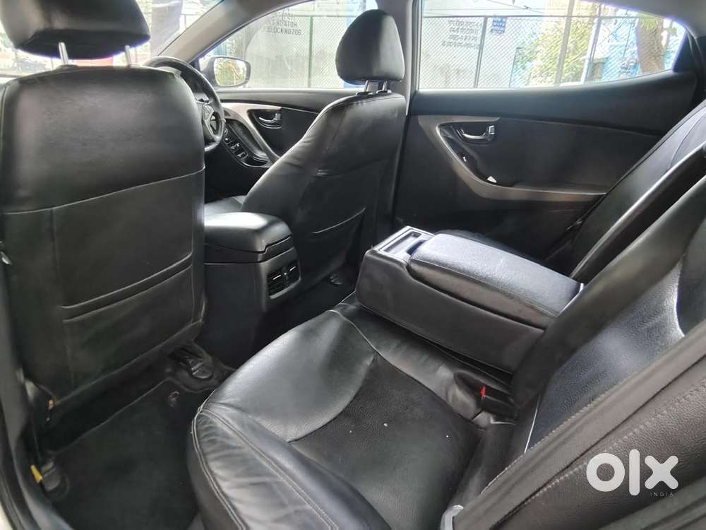 Hyundai Elantra 1.8 Sx Mt, 2015, Petrol