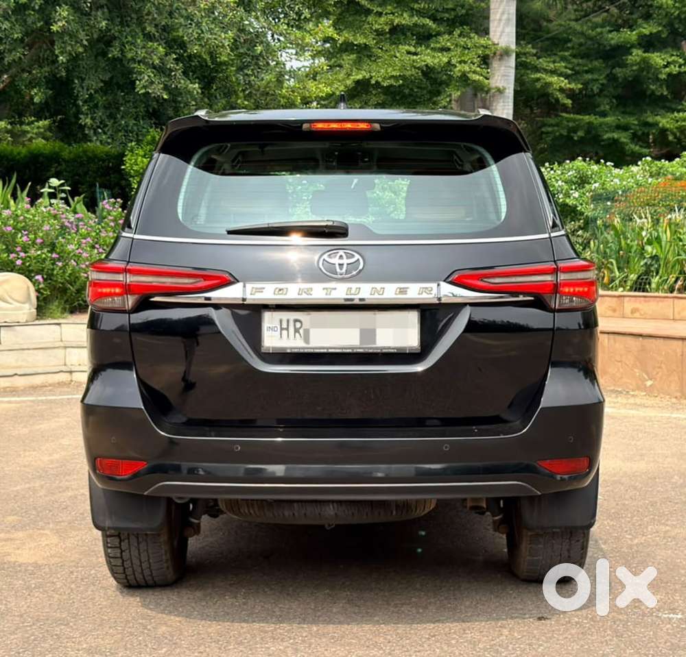Toyota Fortuner [2021-ongoing] 2.8 2wd Diesel At, 2023, Diesel