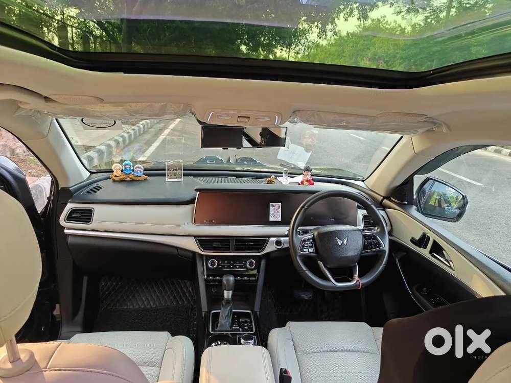 Mahindra Xuv700 Ax7l 2024
