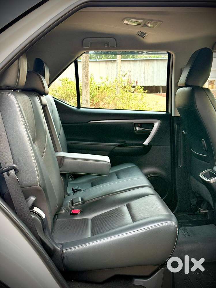 Toyota Fortuner [2021-ongoing] 2.8 2wd Diesel At, 2024, Diesel