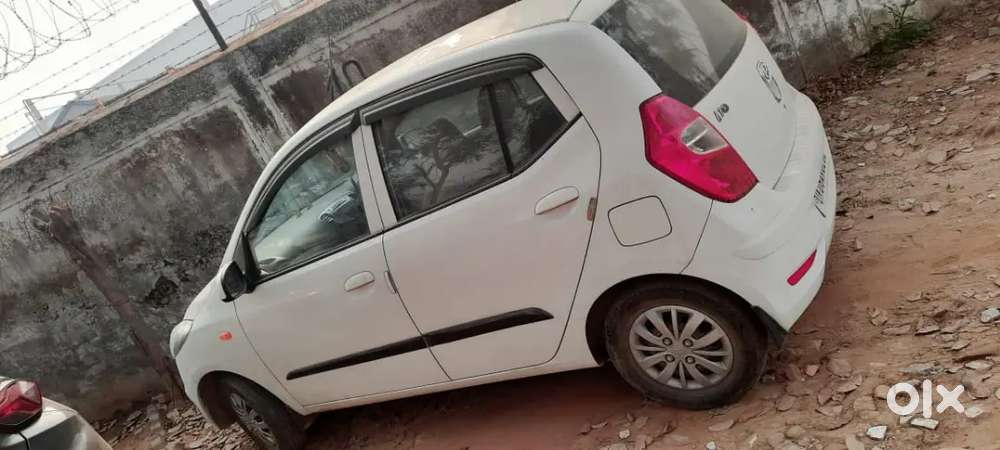 Hyundai I10 Sportz Petrol Manual 2016
