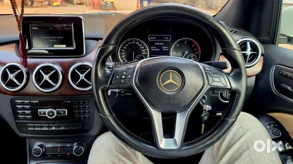 Mercedes Benz B180