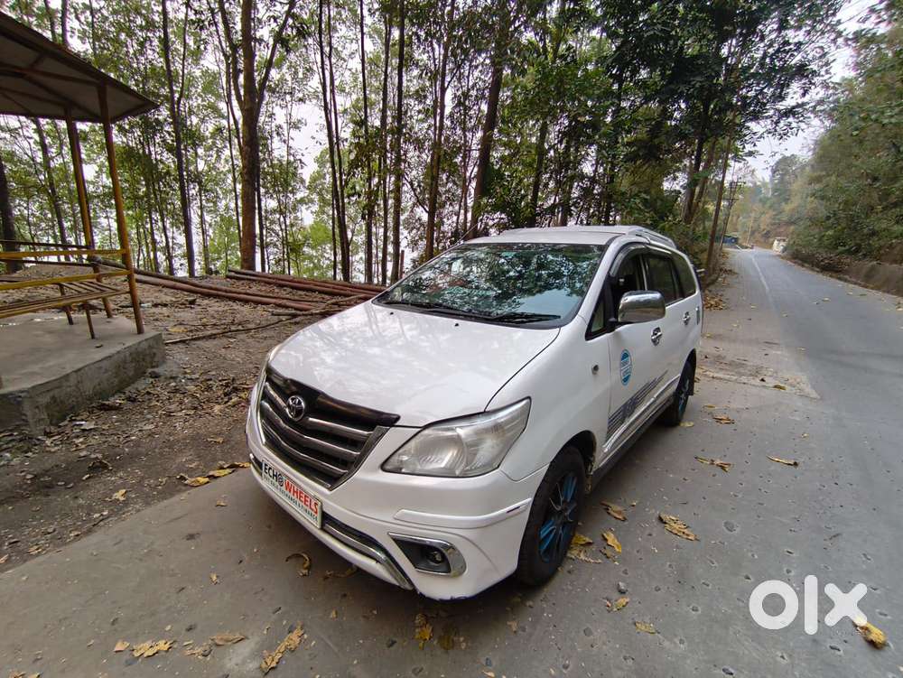 Toyota Innova 2.5 Ev (diesel) Ps 8 Seater Bs Iv, 2014, Diesel