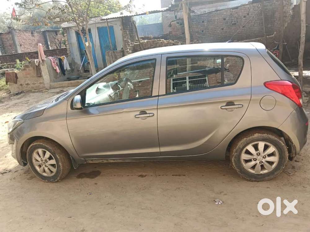 Hyundai I20 2013 Diesel 940000 Km Driven