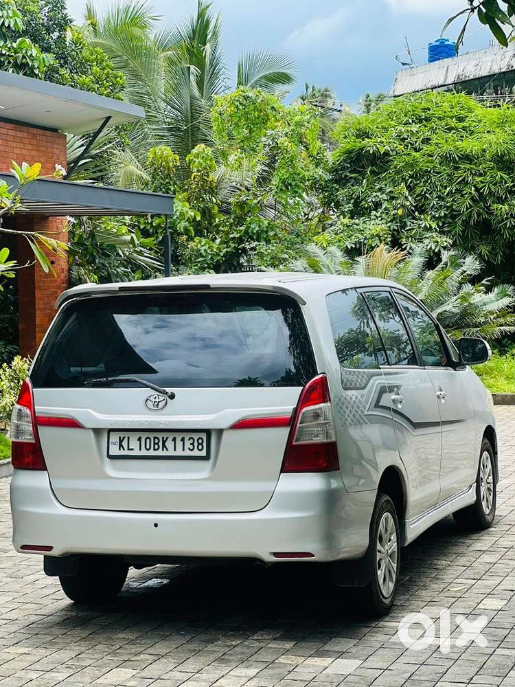 Toyota Innova Diesel 2011