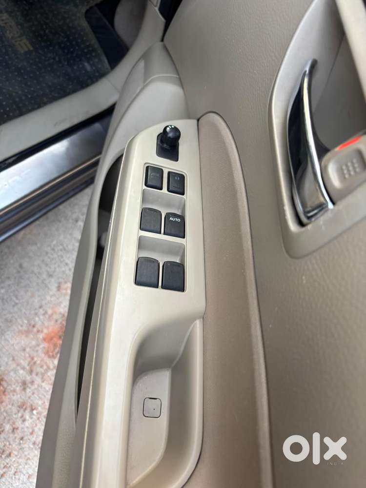 Maruti Suzuki Swift Dzire Vxi Optional, 2013, Petrol