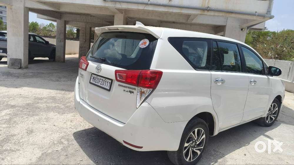 Innova Cresta V Modle 8 सीटर. Mh-20-fz-0111