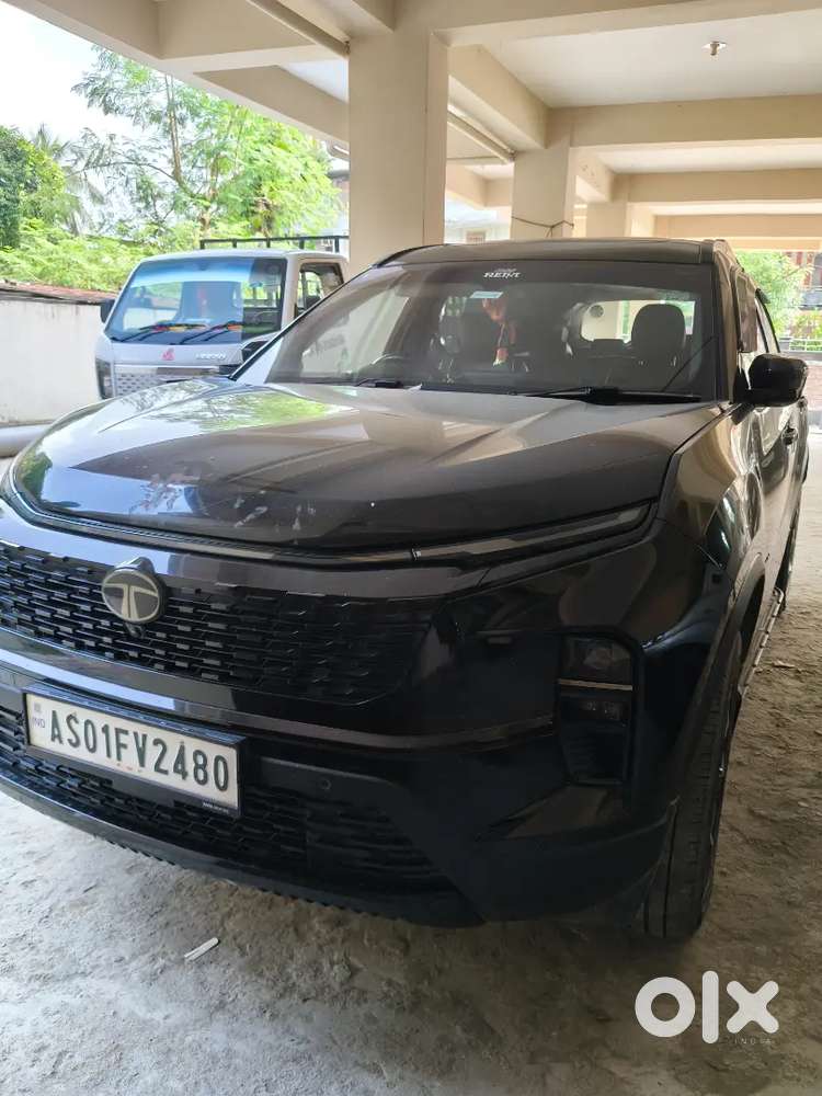 Tata Safari Dark 2024 Edition