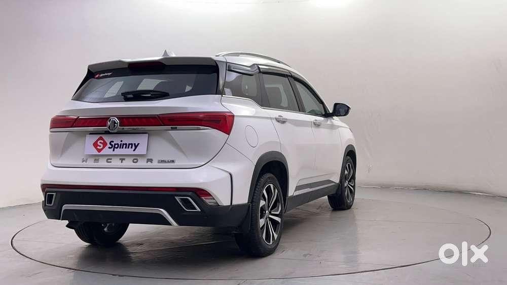 MG Hector Plus Sharp Pro 2.0 Turbo Diesel 6 STR, 2023, Diesel