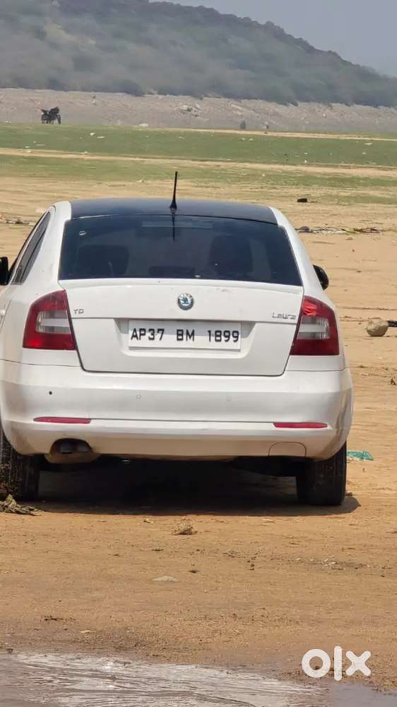 Skoda Laura 2012 Diesel Well Maintained