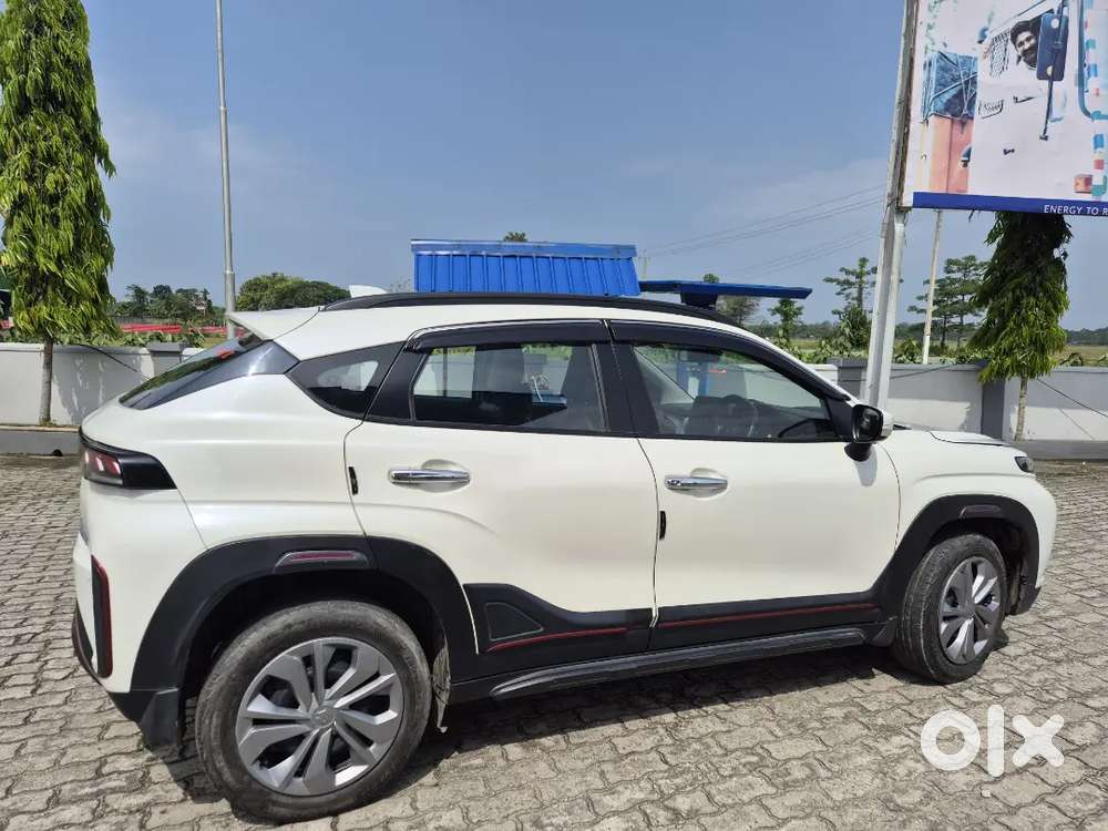 Maruti Suzuki Fronx 2023 Petrol 28000 Km Driven