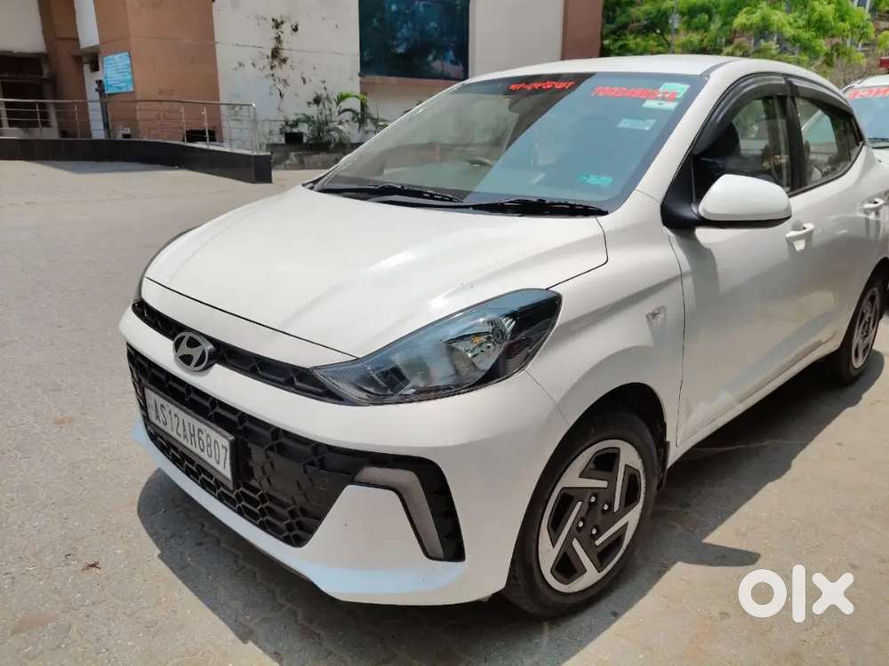 Hyundai Aura 2023 Petrol 22000 Km Driven
