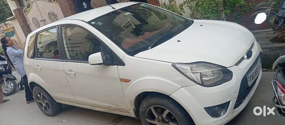 Ford Figo Petrol Exi 2010