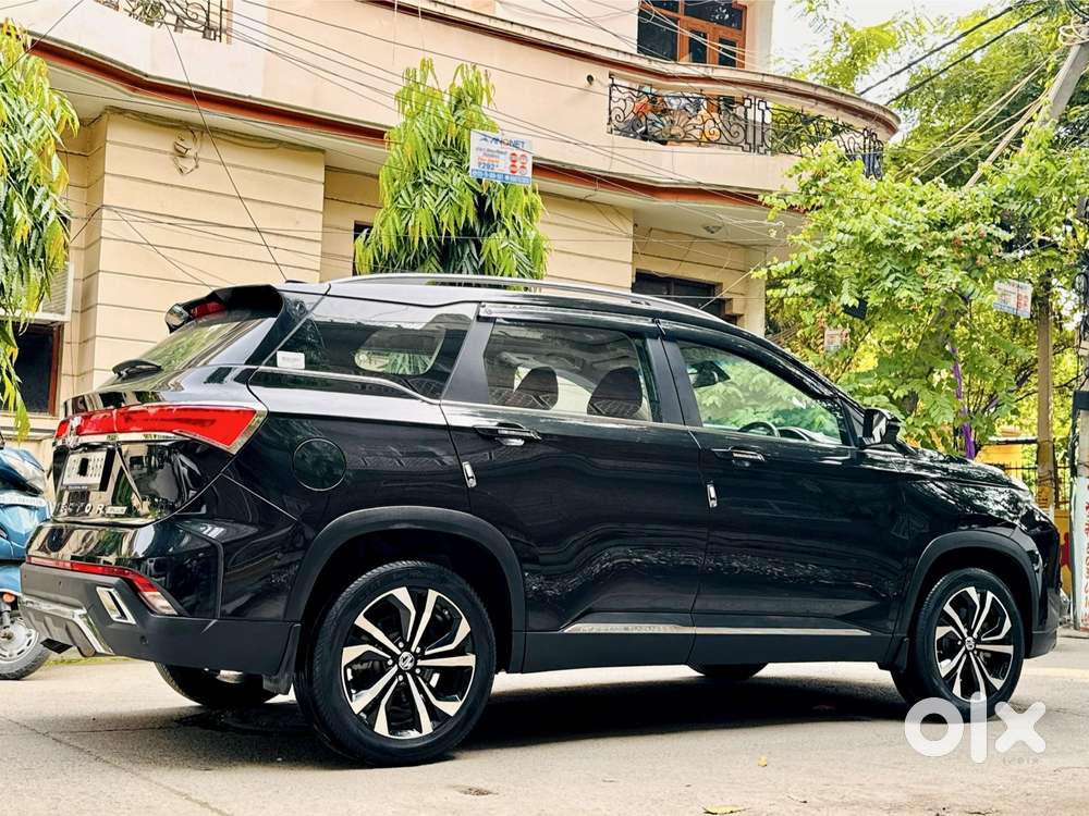 Mg Hector Plus Sharp Pro 1.5 Turbo Petrol Cvt 7 Str, 2025, Petrol