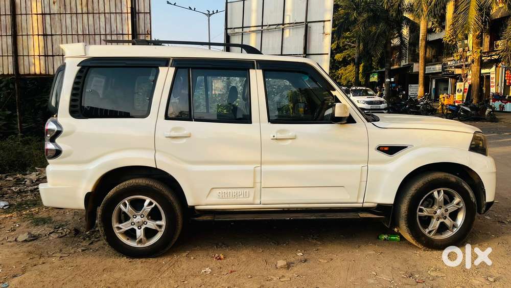 Mahindra Scorpio S8, 2015, Diesel
