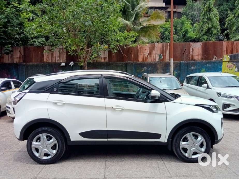 Tata Nexon 1.5 Revotorq Xm (s), 2023, Petrol