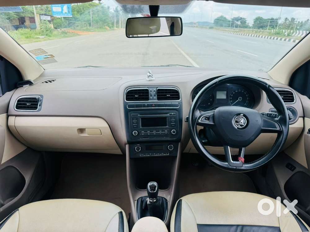 Skoda Rapid 1.6 Elegance Manual 2014