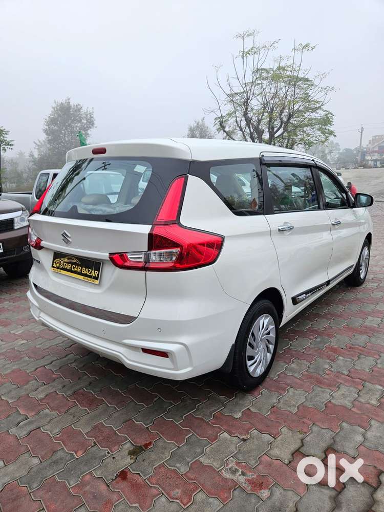 Maruti Suzuki Ertiga 2022-2023 Vxi Cng, 2022, Cng & Hybrids