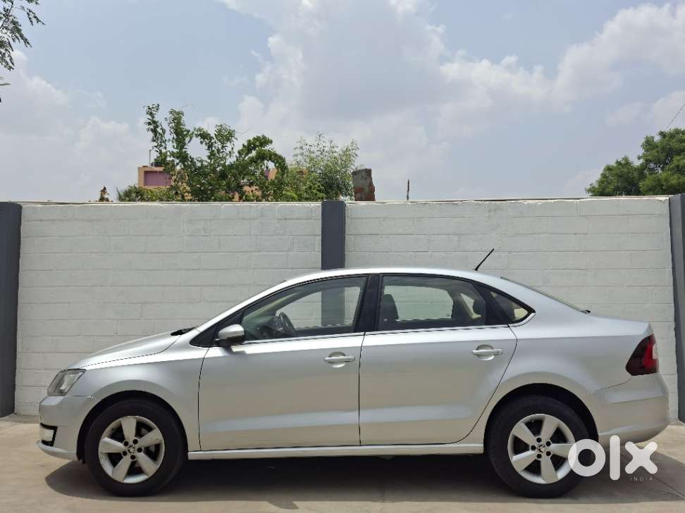 Skoda Rapid 1.0 Tsi Active, 2021, Petrol
